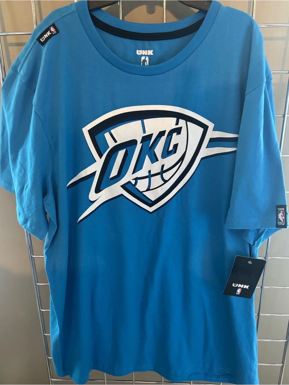 NWT Oklahoma City Thunder UNK T-Shirt 2XL Cotton NBA Basketball